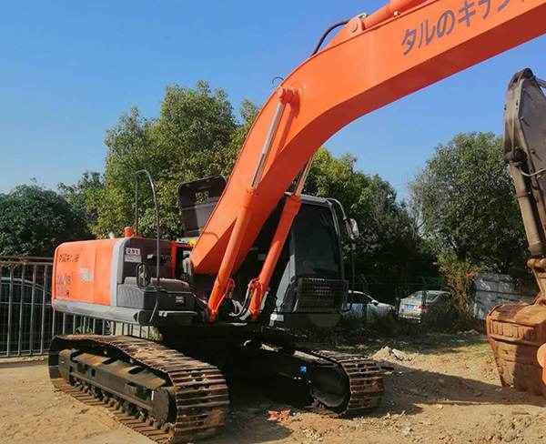 hltachl挖掘机是什么牌子