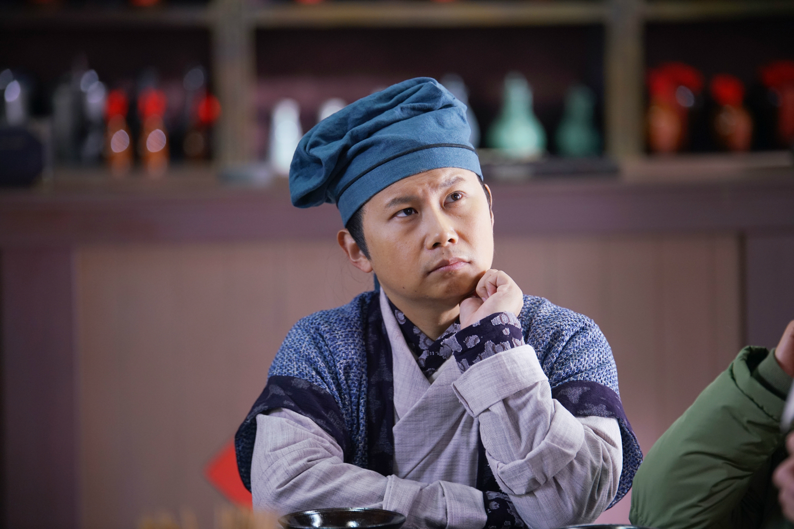 何云伟发文称郭德纲为师傅,11年恩怨越积越深,郭德纲会接纳吗