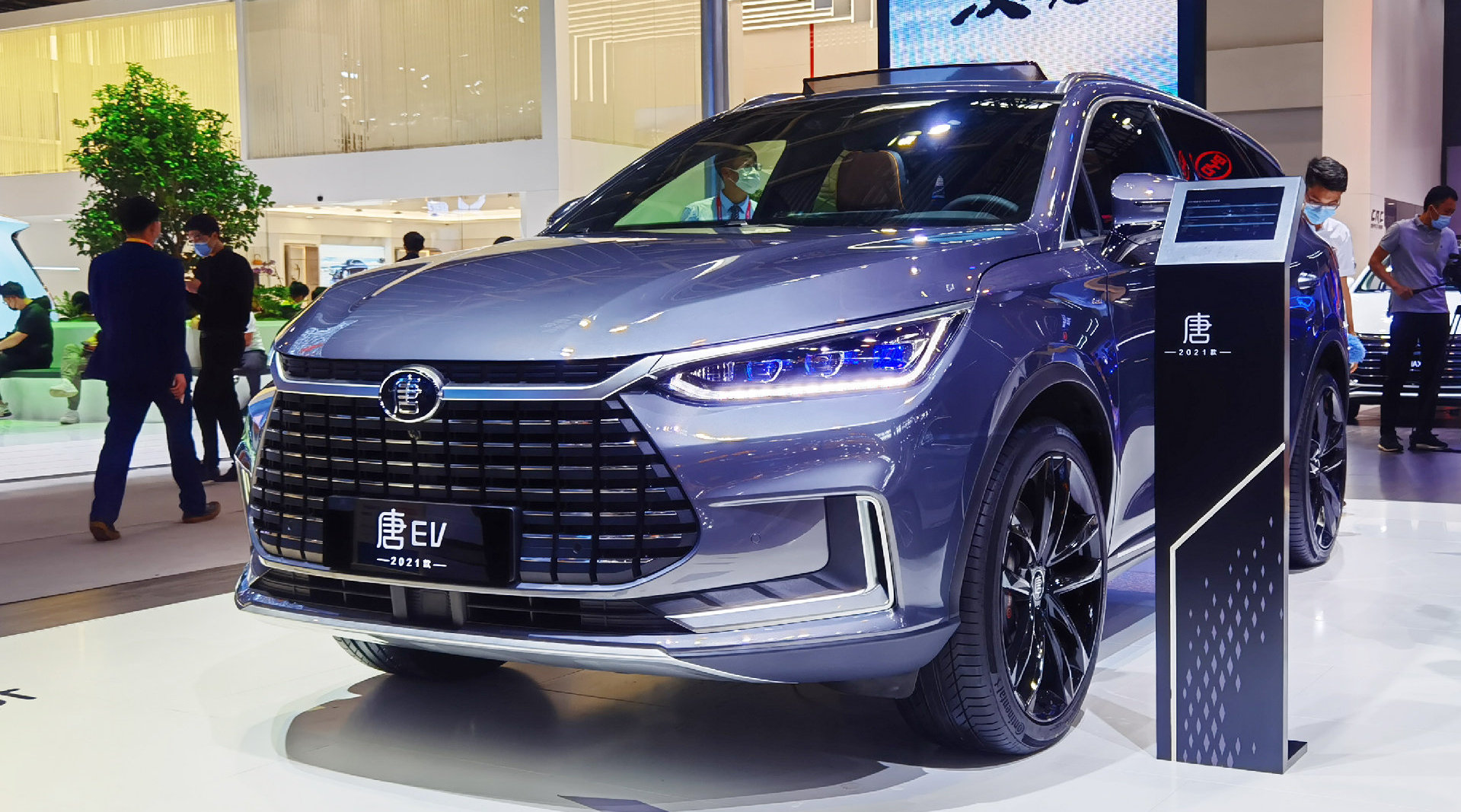 扬帆远航,中国智造,比亚迪唐ev惊艳亮相巴西,唐人的荣耀