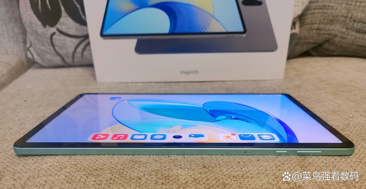 荣耀平板X8 Pro不仅有一块好屏,更有好评!