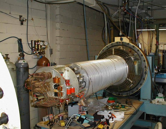 加速器:解锁宇宙奥秘的新领域