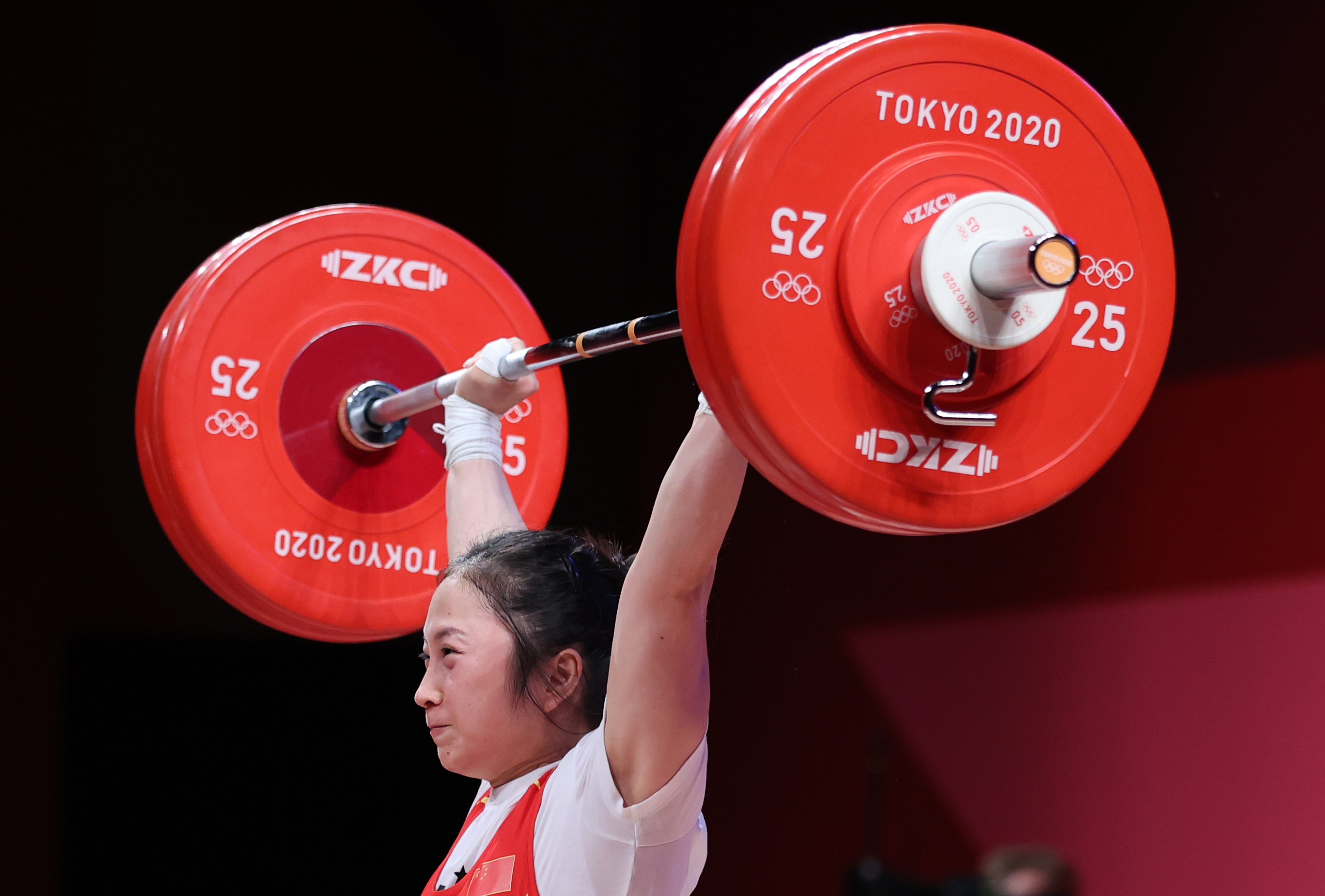 举重——女子55公斤级:中国选手廖秋云获得银牌