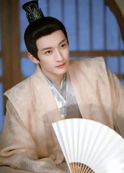 《龙珠传奇》里的刘学义,一改温润"形象"