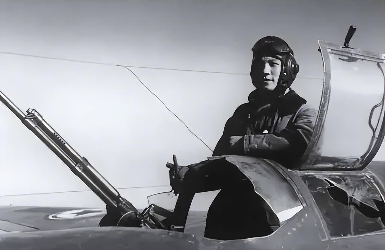 1977年大陆飞行员范园焱,驾驶飞机叛逃台湾,晚年结局怎么样?