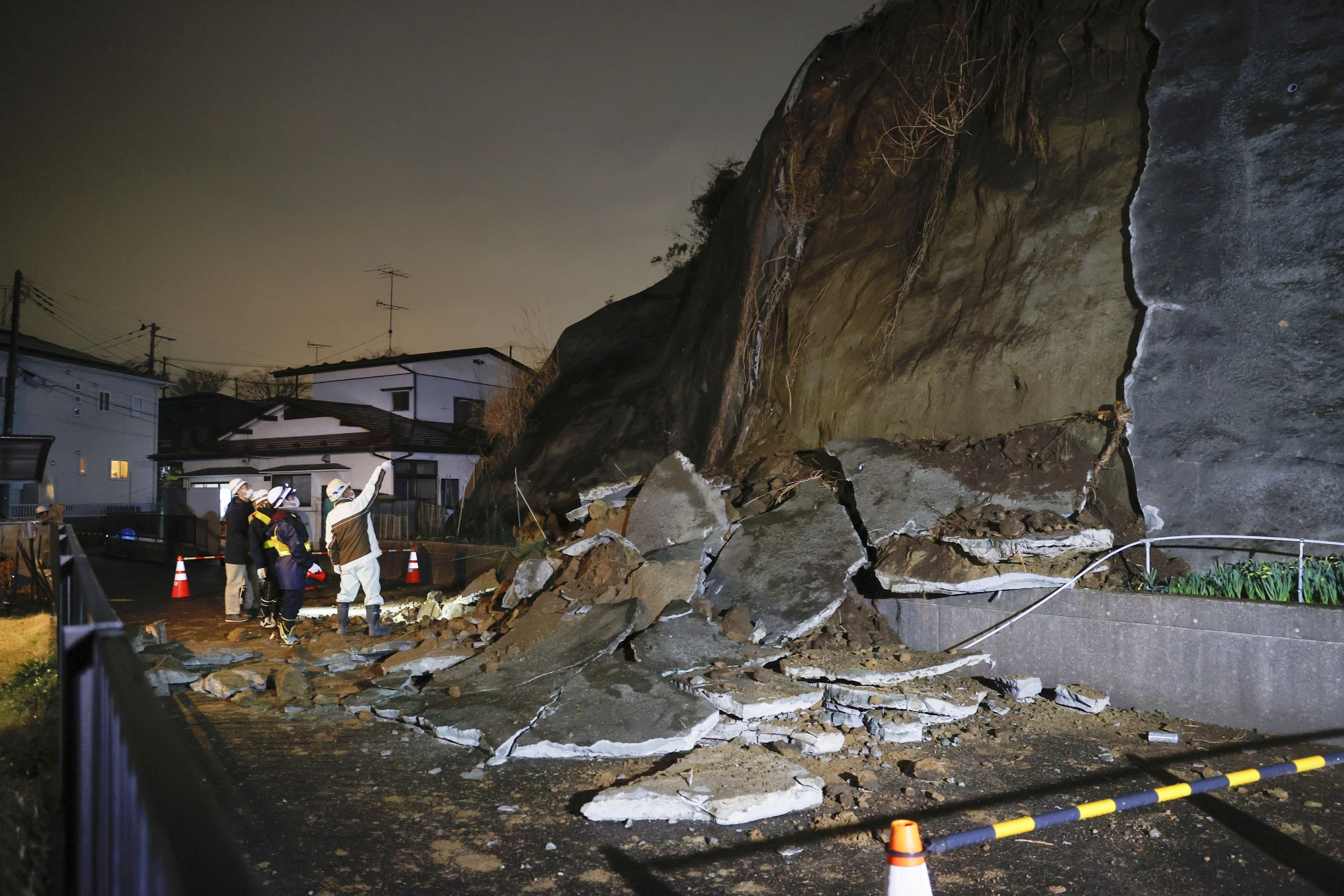 日本本州东岸近海发生70级地震(3)