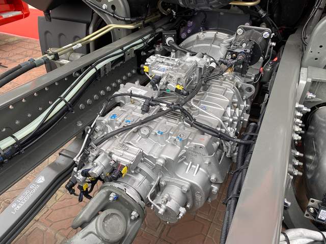 定制化动力 自动挡变速箱 重汽豪沃max让绿通不再赚得少