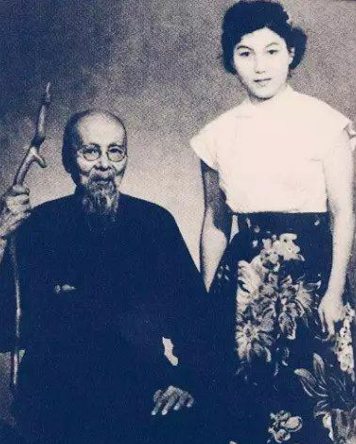 93岁齐白石不顾反对,执意迎娶23岁女护士,结婚前一天发生了大事