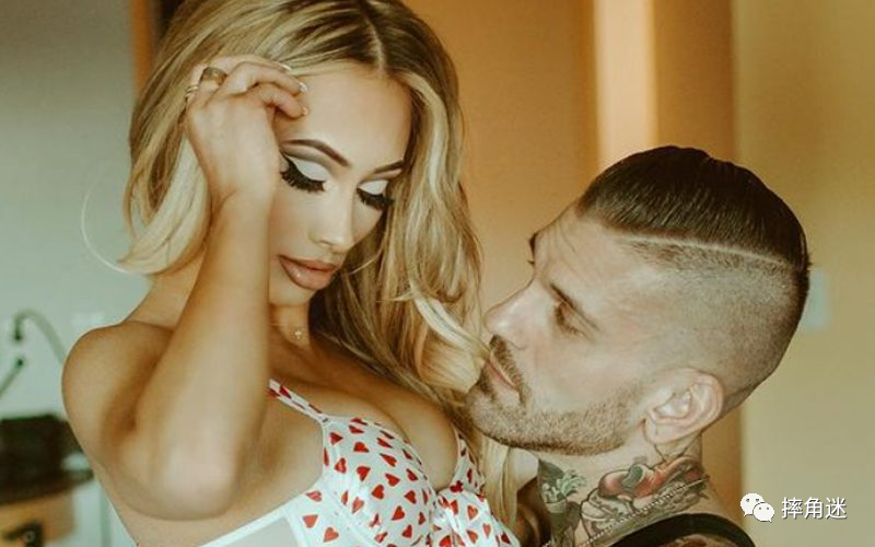 wwe摔迷有眼福了,卡梅拉想和未婚夫复制艾吉和丽塔的经典剧情!