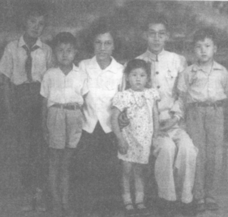 1990年毛远志去世,丈夫整理遗物发现一封信,打开让人泪流满面