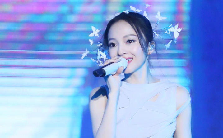 "涅槃重生"张韶涵:被苏芒怒斥杨颖抢资源,亲舅舅呛声引争议