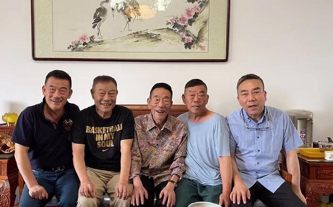 92歲楊少華想找老伴兒,妻子去世20年仍保持單身