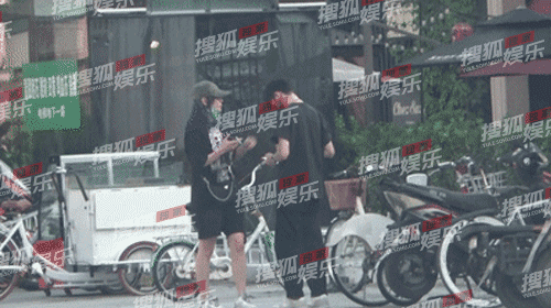 赵薇老公黄有龙被指欠款近2.5亿元 遭债权人上诉追讨