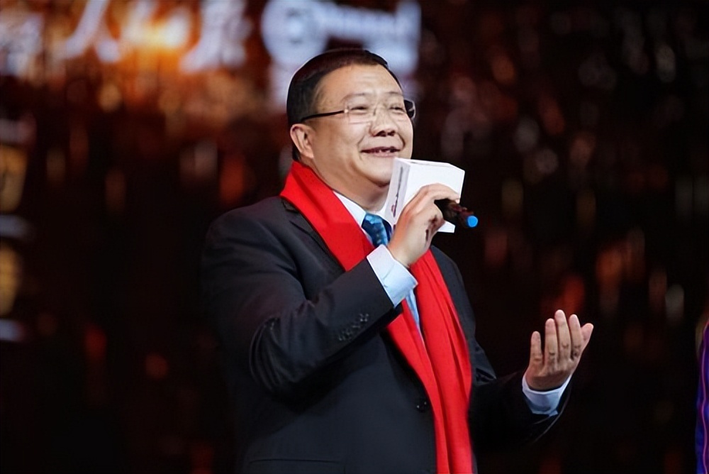 酱香拿铁销售额破1亿,瑞幸市值超百亿美元,创始人却成为大输家