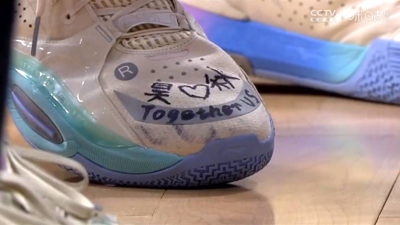 杨鸣够意思了可两双的艾伦并不争气!悬念又来了!