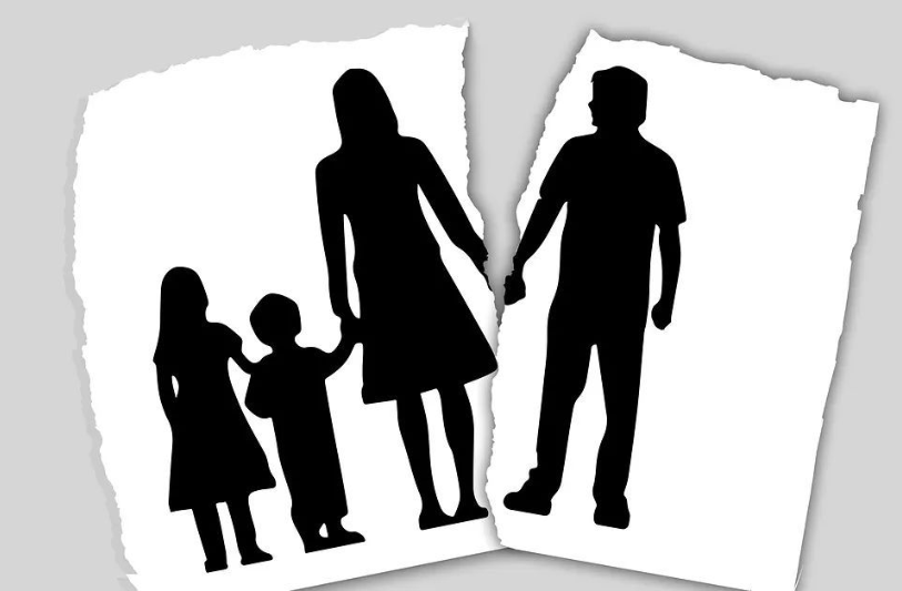 死刑!重庆姐弟坠亡房已卖,生母祭奠孩