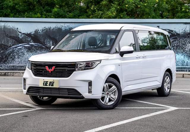 车长超5米1,1.5t  7/8/9座,五菱征程诠释了什么才叫"懂国人"