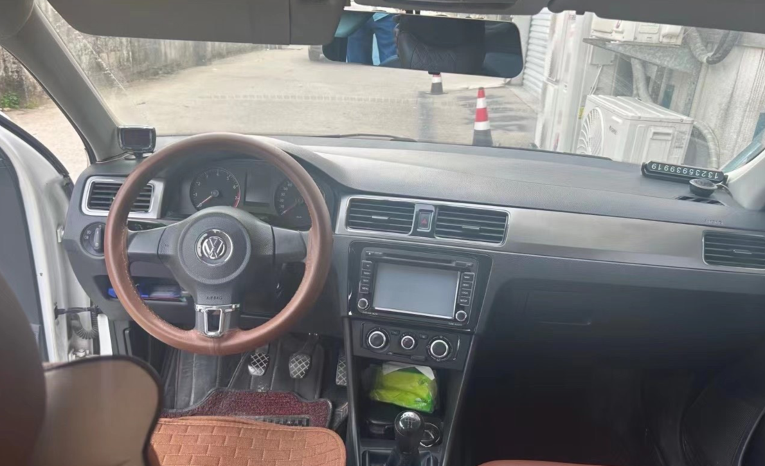 精品大众才卖2.28万,9年前10万落地,油耗3毛多,保养仅200元