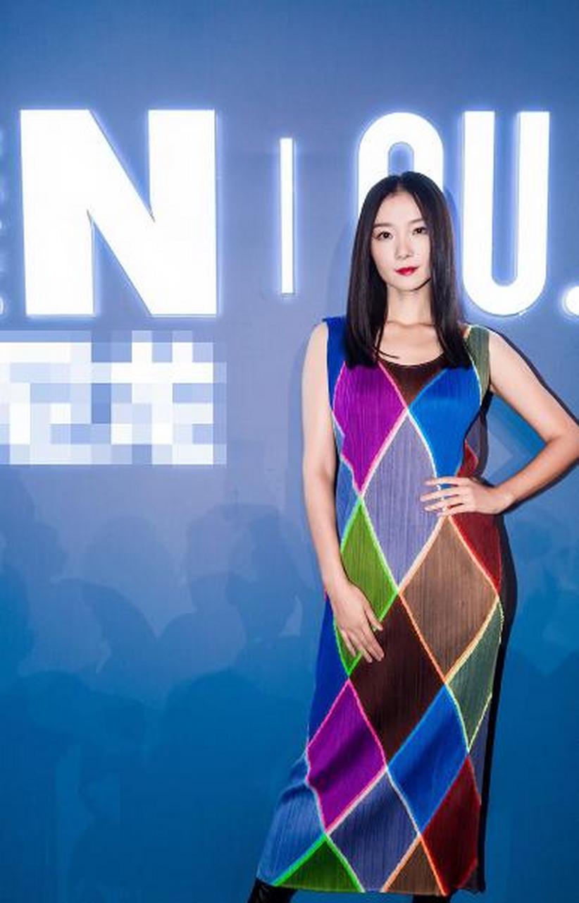 张婉婷发文开怼丈夫前妻齐溪# 近日,演员宋宁峰的妻子,经纪人张婉婷