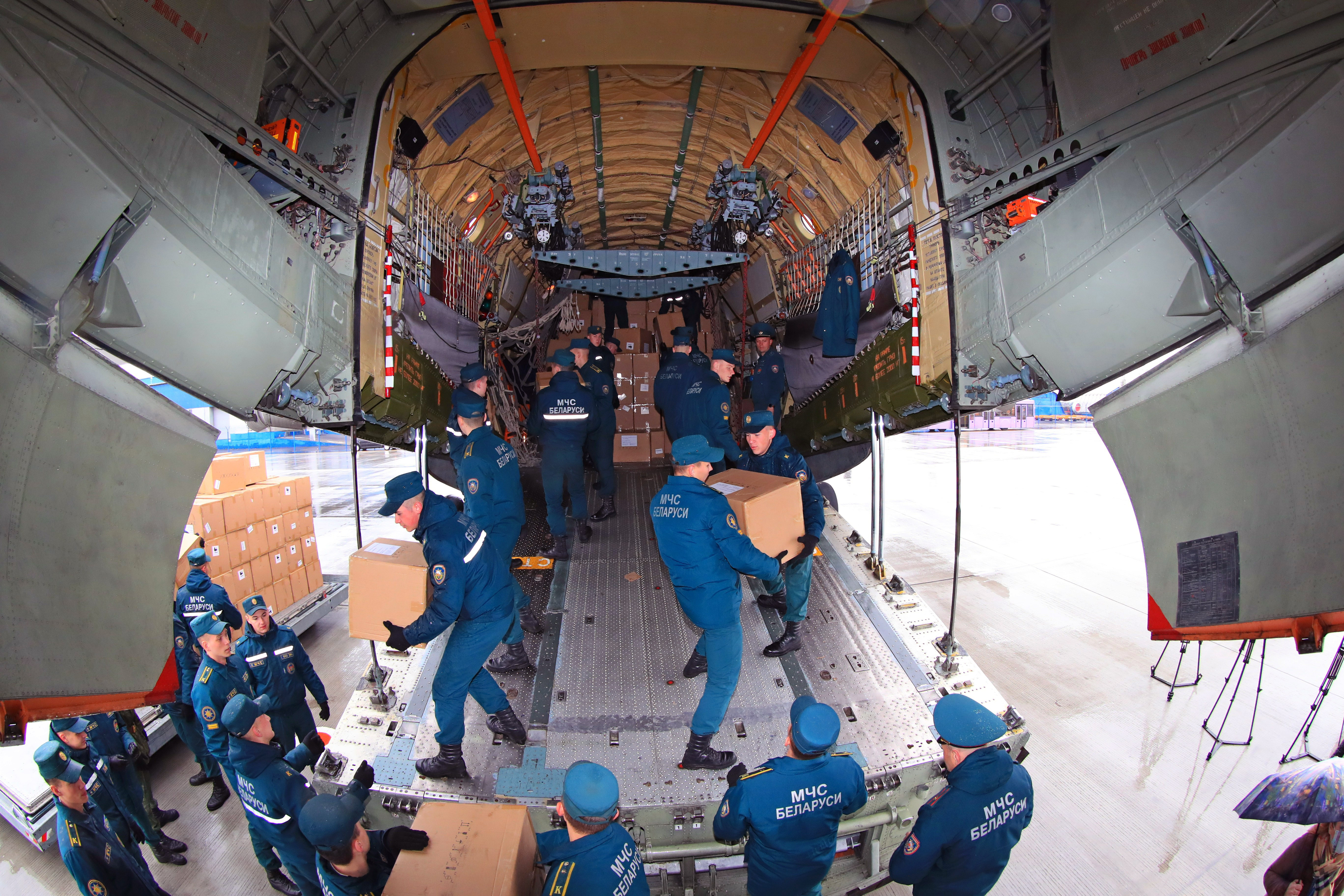 白俄罗斯第四次从中国运回防疫物资