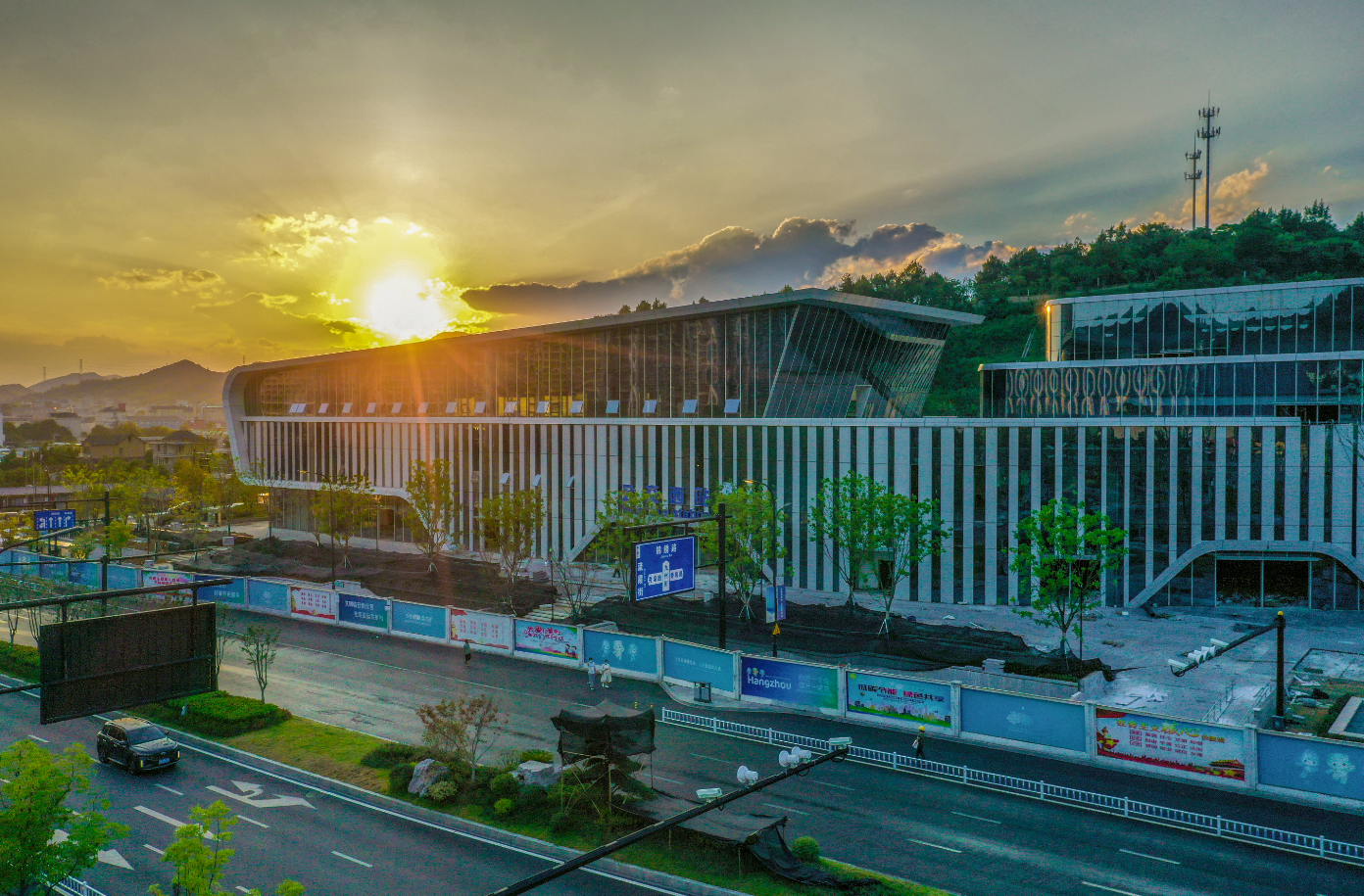 总用地面积约61亩!临安锦南新城公交综合体项目进展顺利