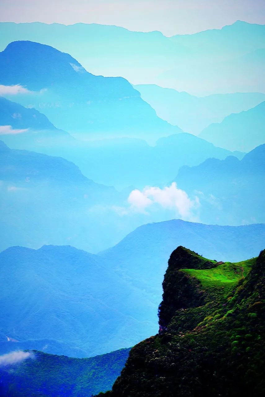 比成都人少,比乐山低调,它才是四川安逸的城市