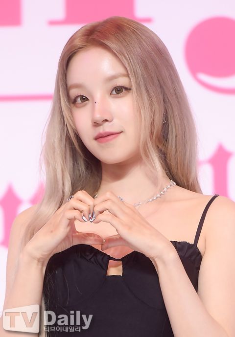 (g)i-dle《i feel》发布会照,新歌〈queencard〉mv破千万观看