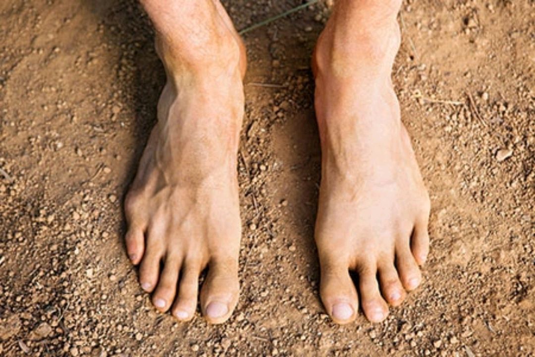 人老脚先衰?若男性的脚上有这4个"特征",真是太棒了