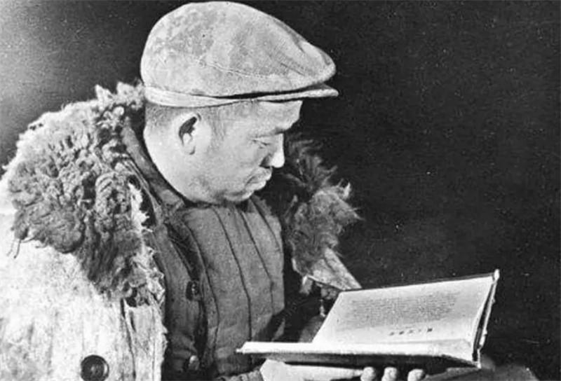 照片泄密案一张王进喜的表彰照却让日本人锁定了油田的位置