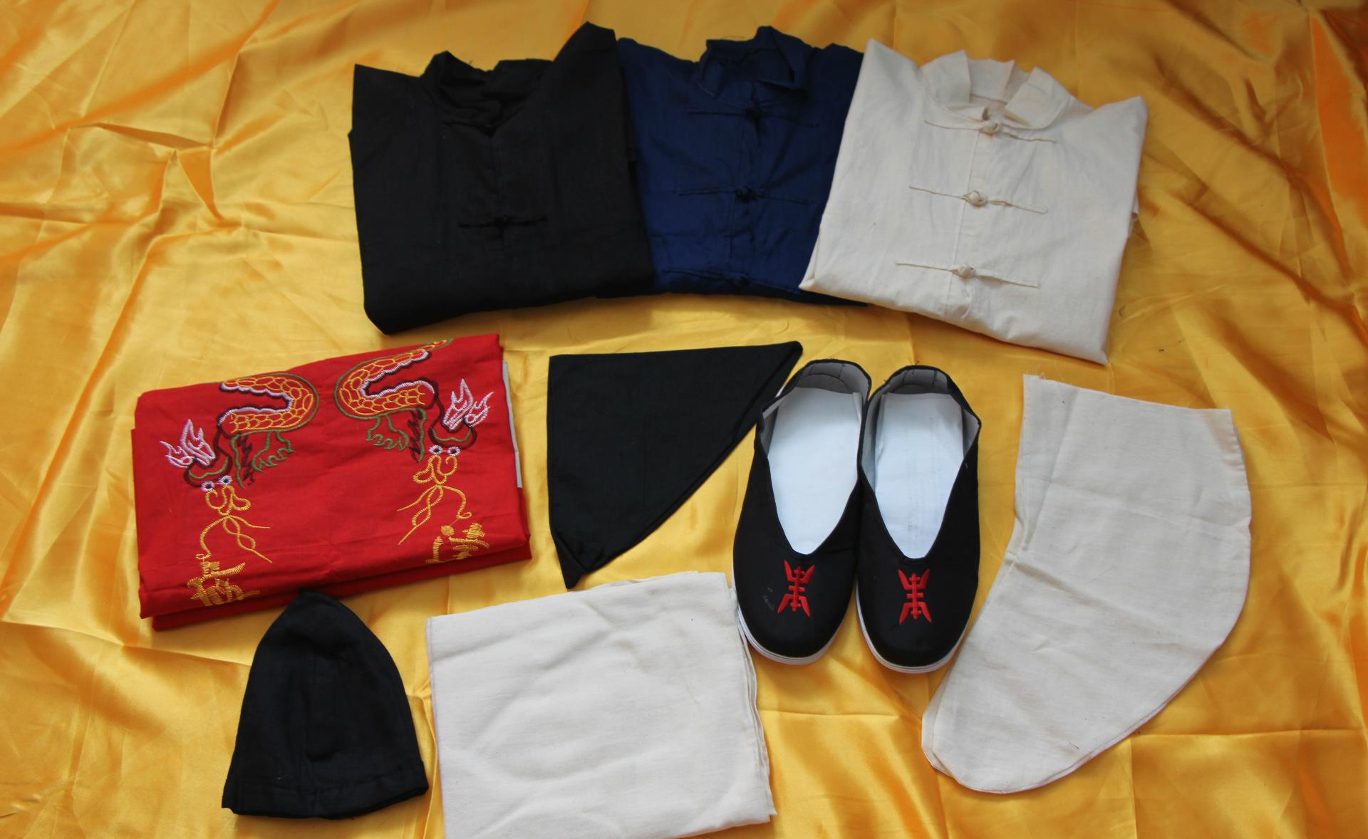 农村老人去世,为什么一定要穿寿衣?只穿平常的衣服行不行?