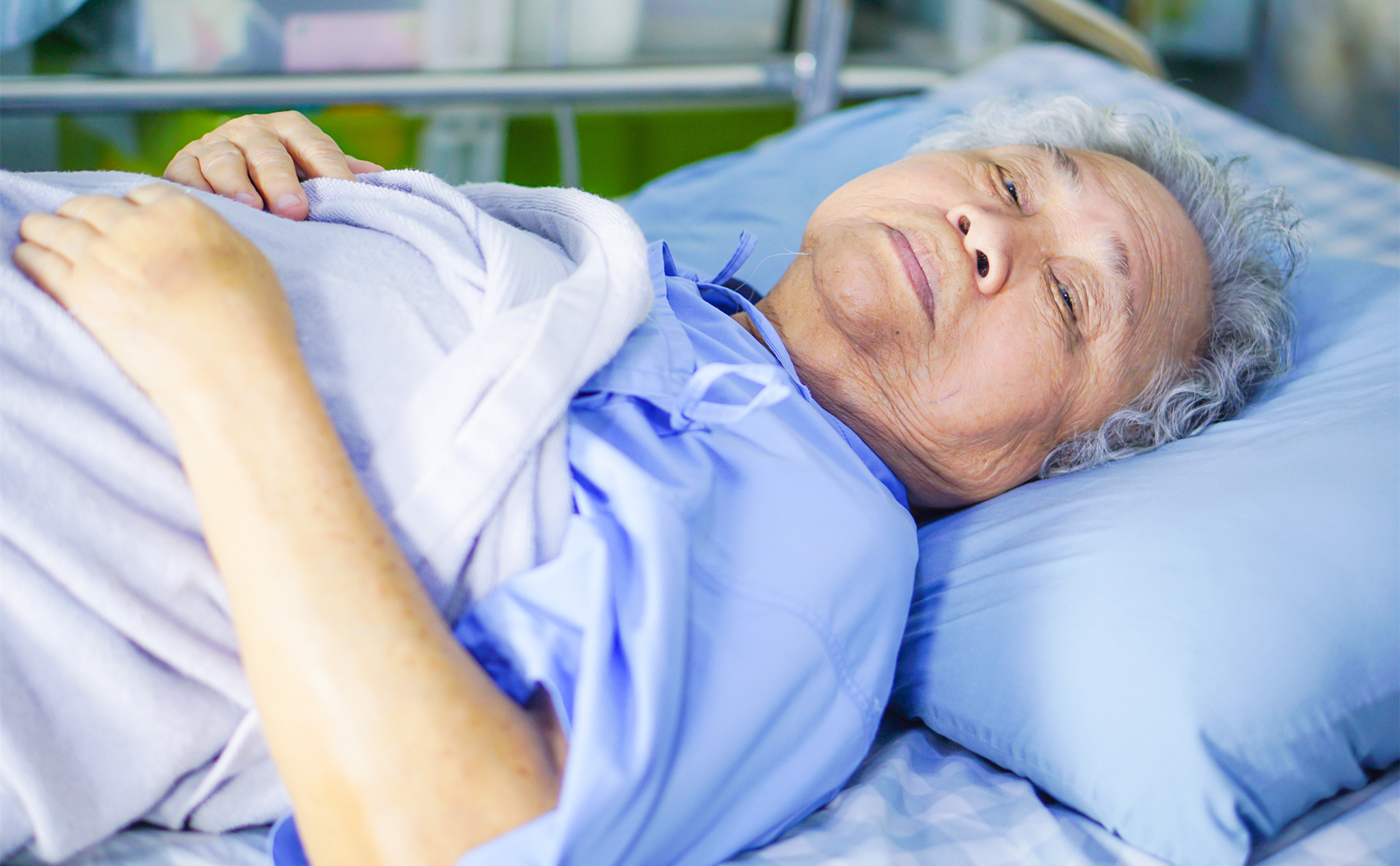 67岁大爷每天去子女家吃饭,每顿给60,生活顺心