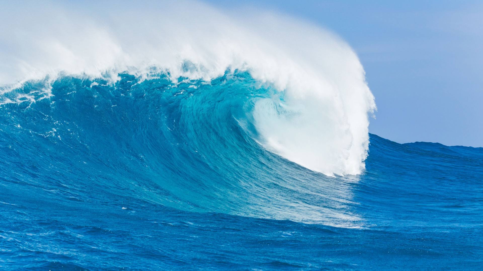 心理测试:哪一片海浪最适合冲浪?测试下男人对你最痴迷的状态?