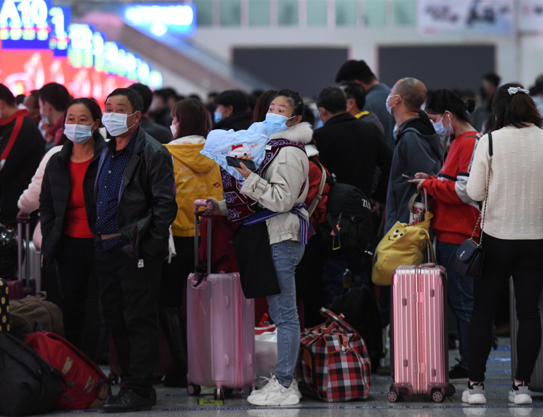 春运返乡隔离图片