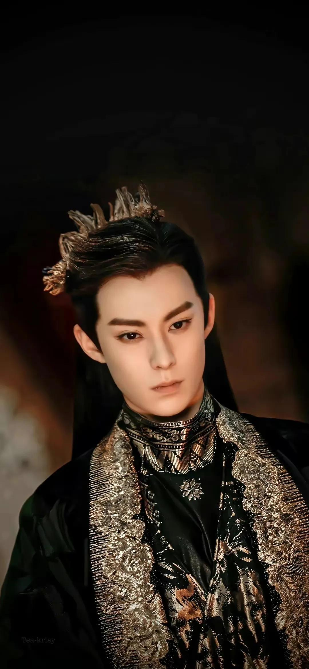 《苍兰诀》月尊东方青苍壁纸,这剧里的王鹤棣太帅了