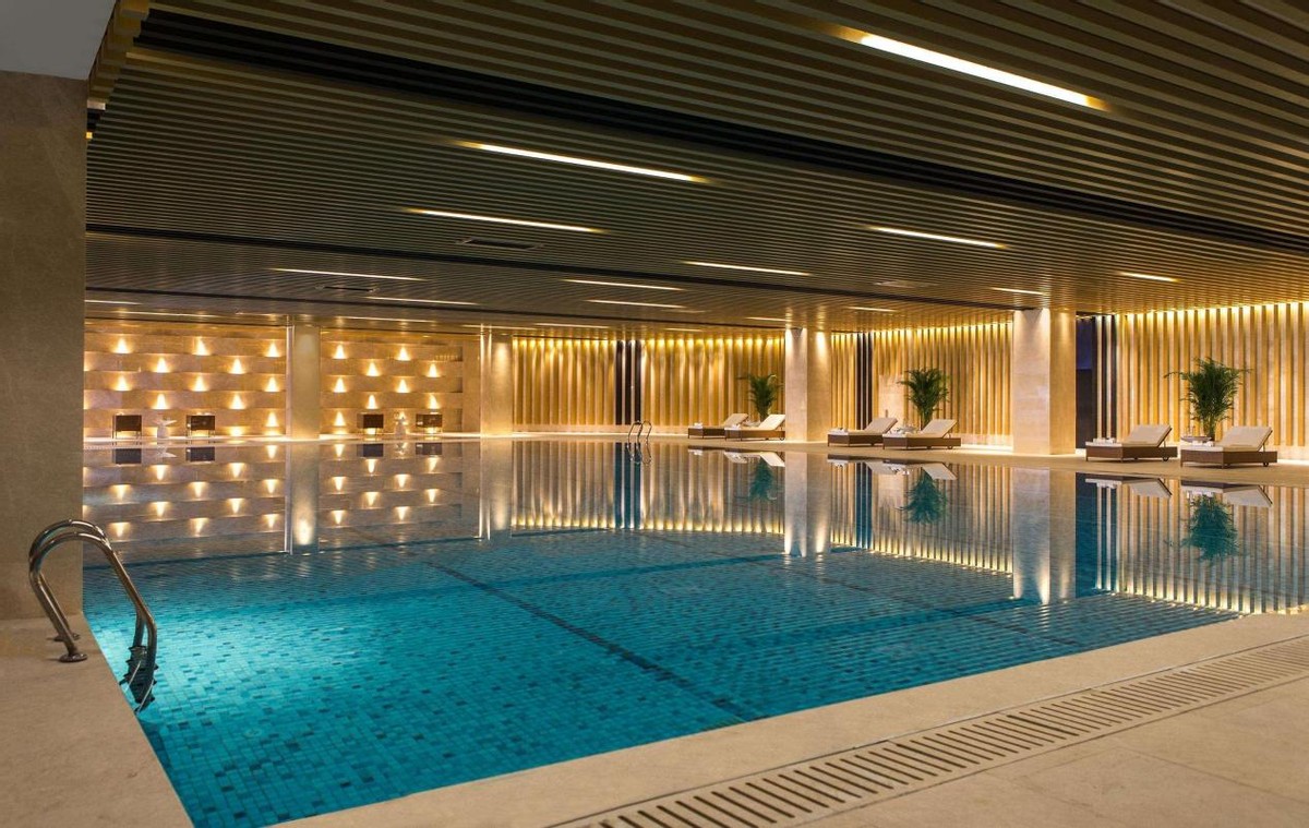 体验极致游泳健身之境—高端游泳健身场所的奢华感受