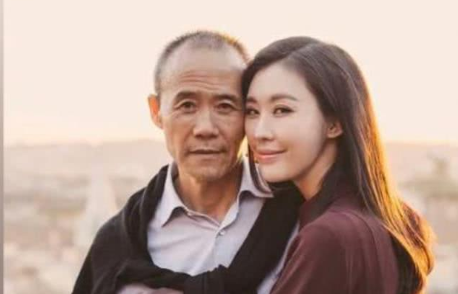 80岁老汉爱上40岁女子四年花了10万女子他应该的