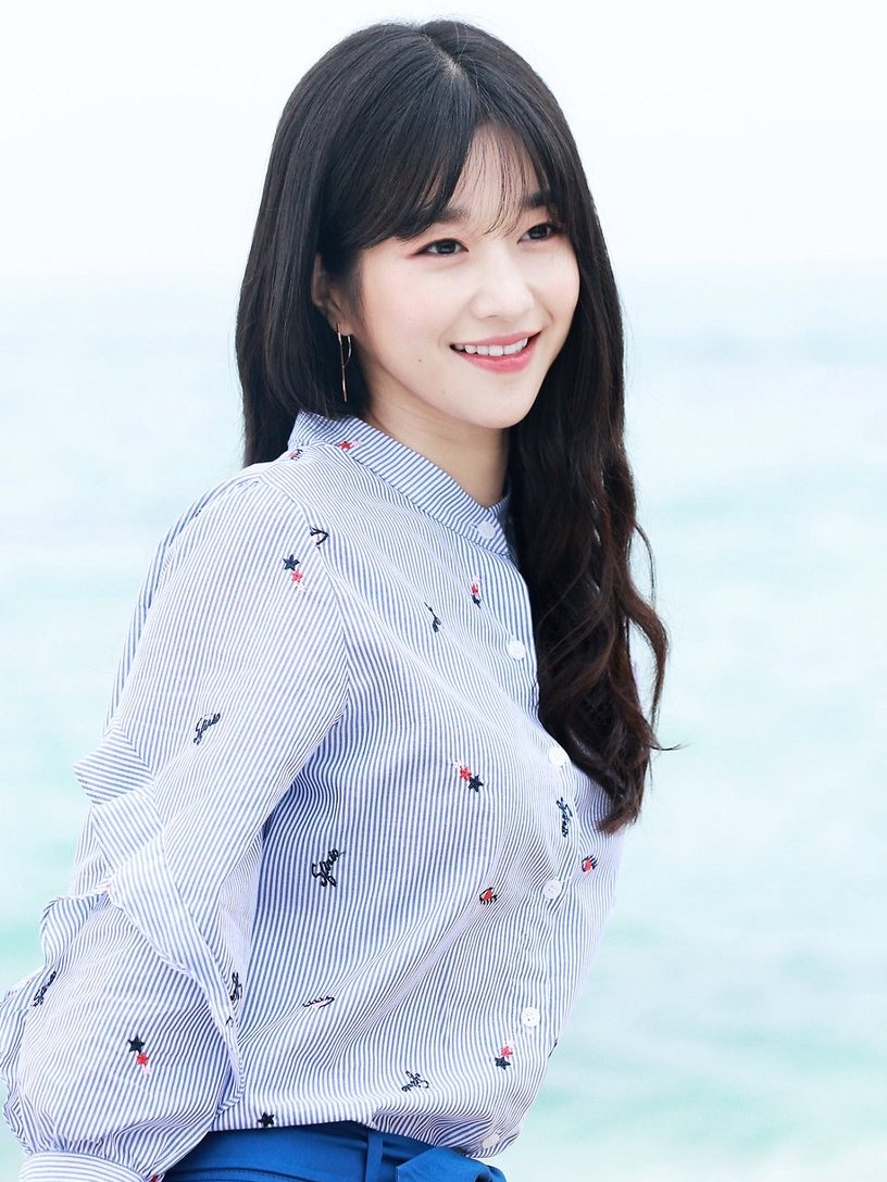 徐睿知短发超惊艳!新剧长发又黑又顺,短发成清爽夏日女神