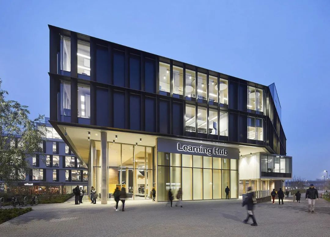 新加坡阿米提全球商学院-英国北安普顿大学:教育学|工商管理硕士