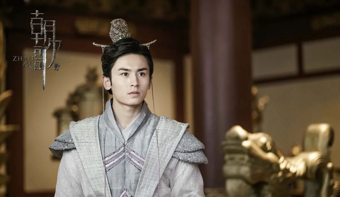 张哲瀚爆红不足6个月,坍塌只需4小时!影视行业将迎大洗牌?