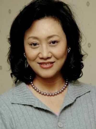 国家一级演员王丽云,年轻时主攻话剧