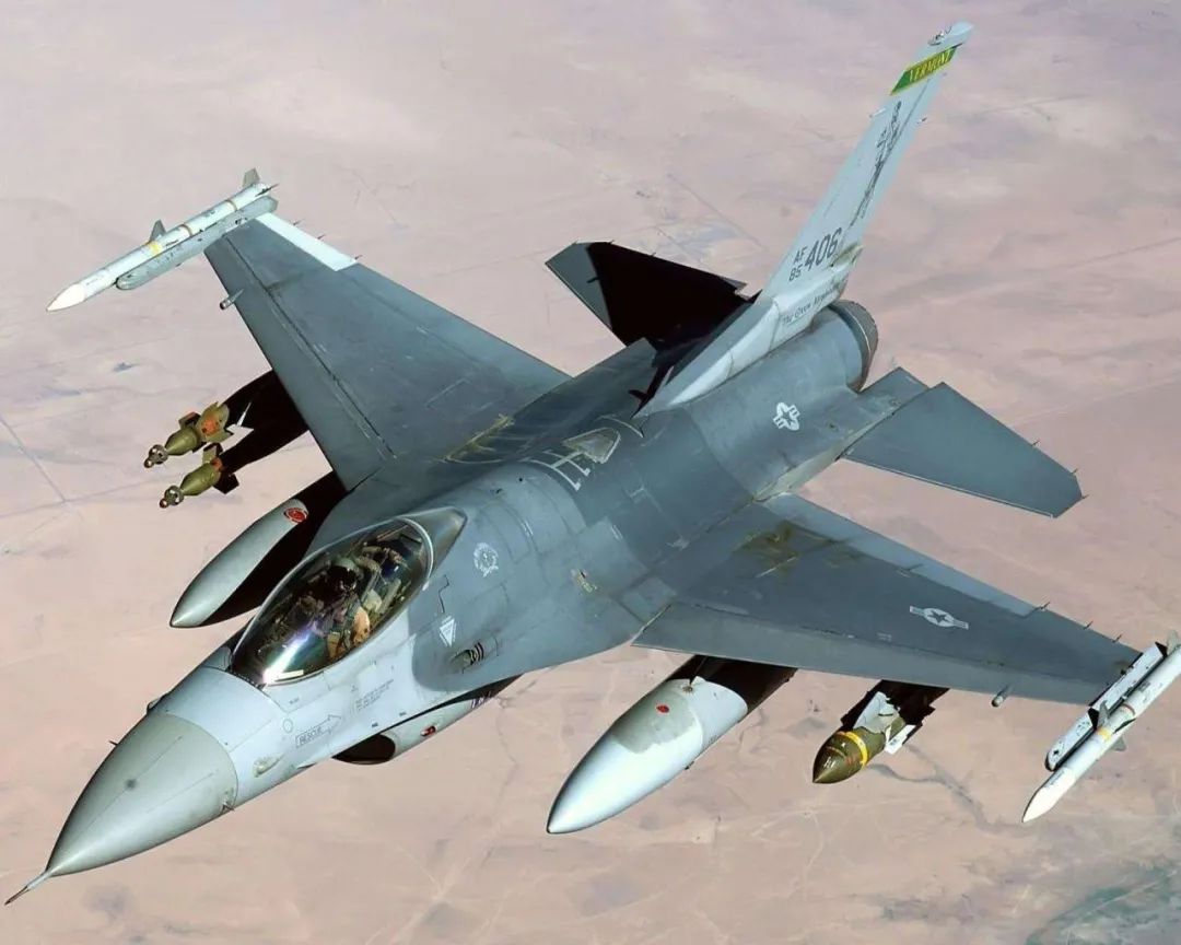 巴基斯坦执意购买f16,国产战斗机没通过考验?或错失8亿美元订单