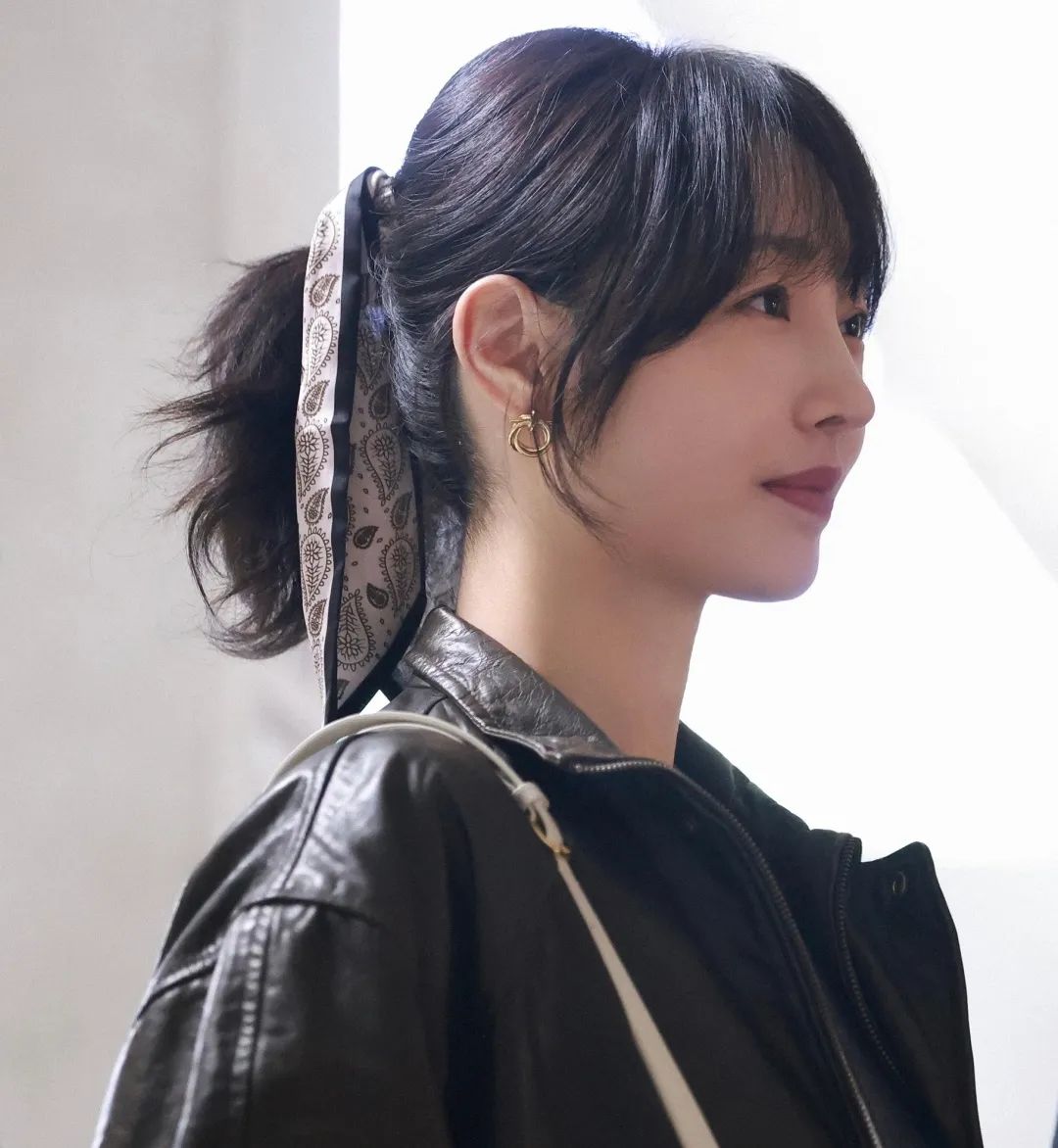 39岁的白百何,"消费降级"式穿搭也太实用了!