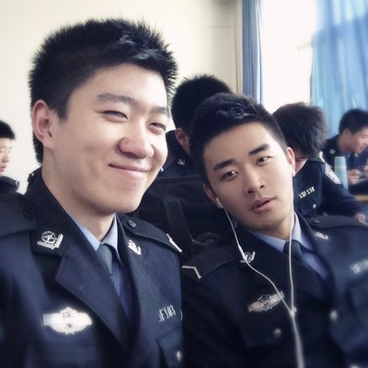 柳爽曾经是警察叔叔