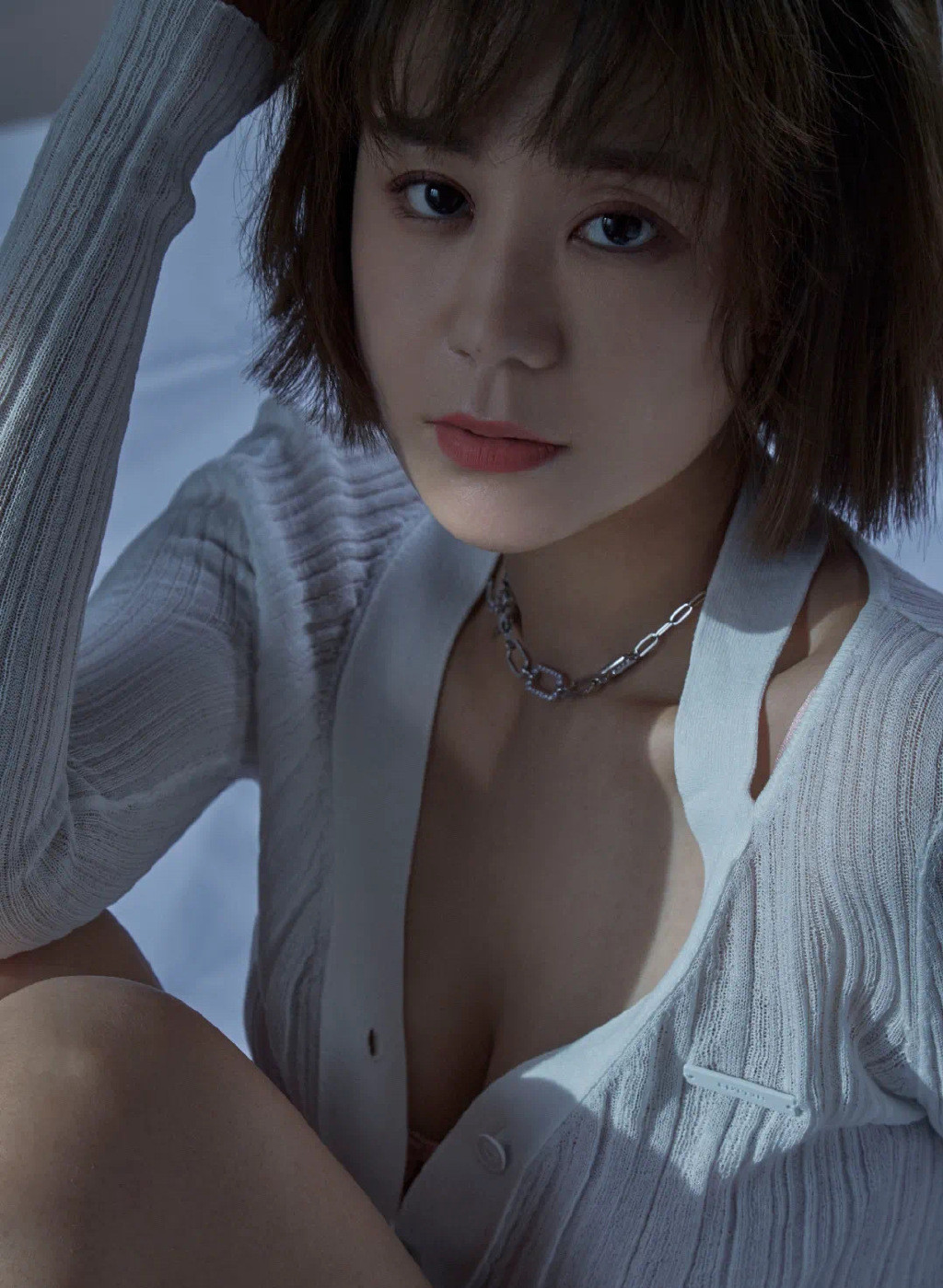 海陆拍男人装温柔灵动,姐姐日常猛女撸铁造型,更是看点满满