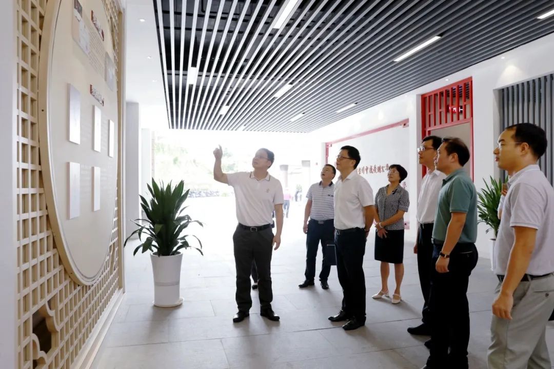 【工作动态】茂名市人大常委会常务副主任吴刚强到信宜法院考察调研