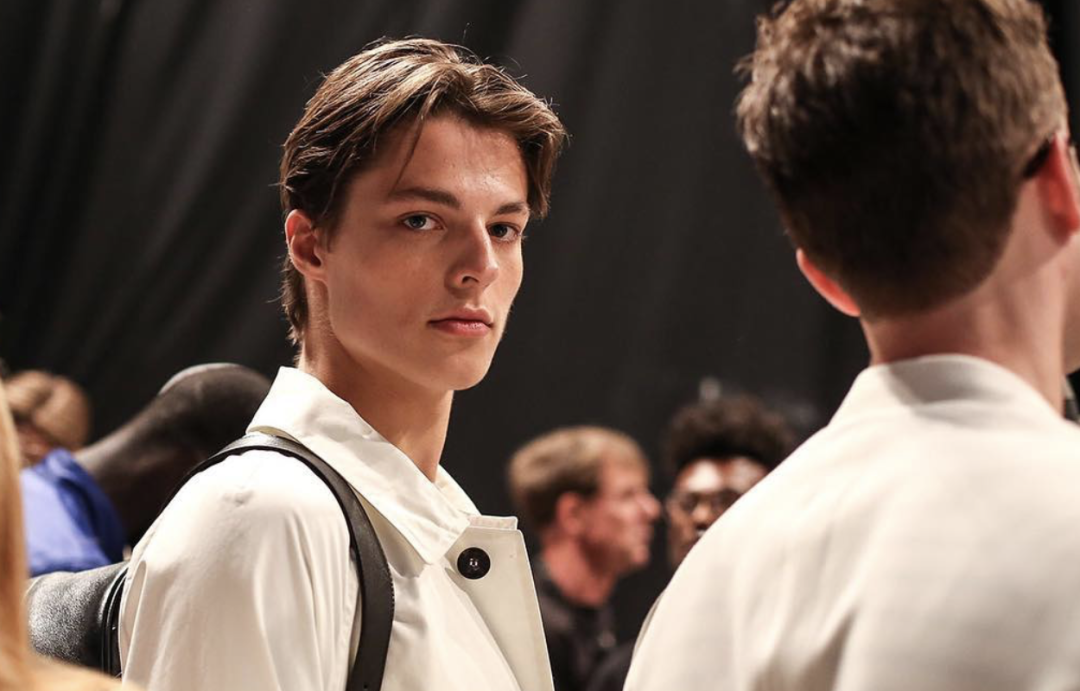 欧美男模的神颜美轮美奂!这般雕塑级美貌,你值得拥有