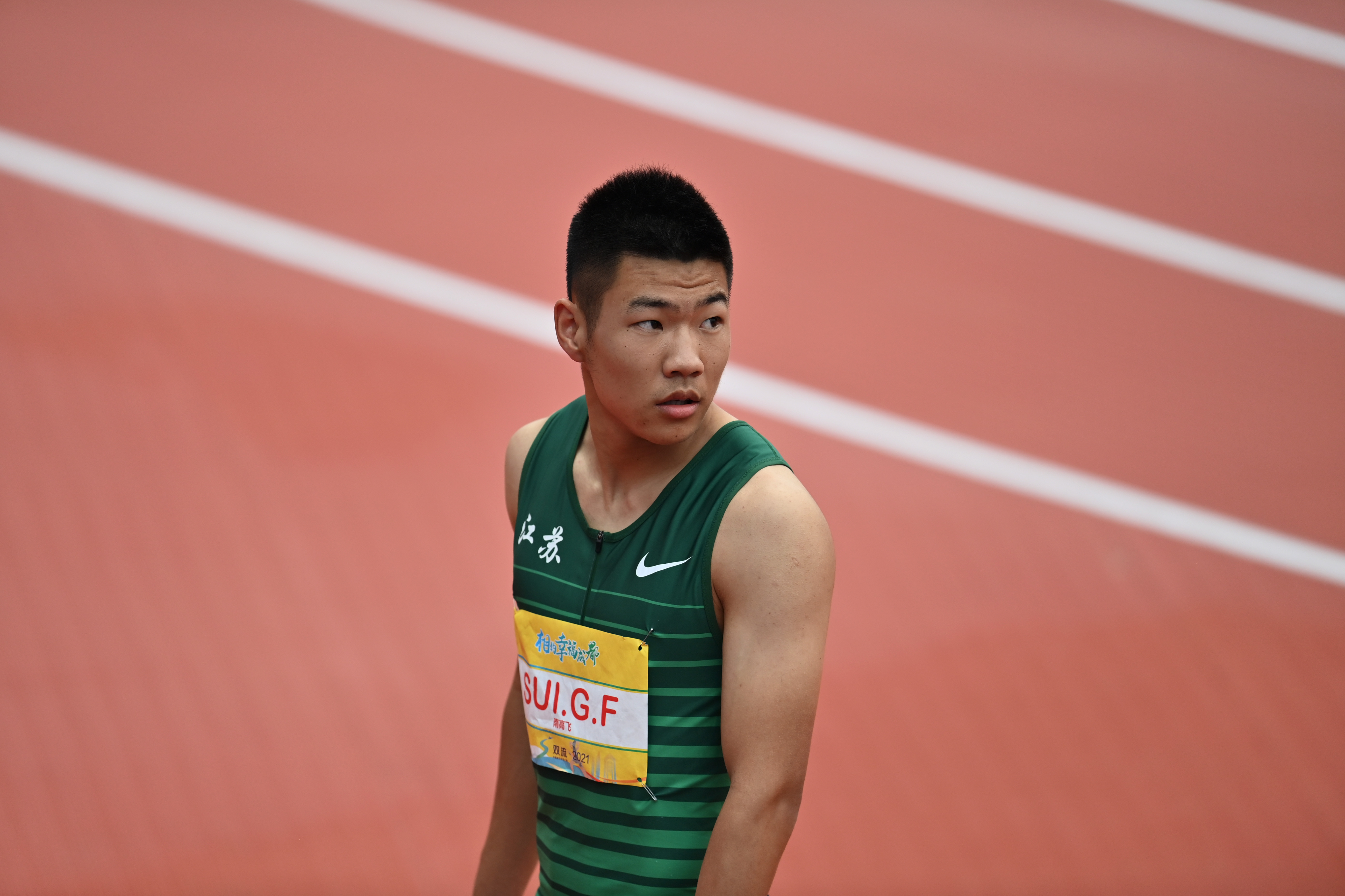 田径——"相约幸福成都"田径邀请赛:男子100米预赛赛况(2)