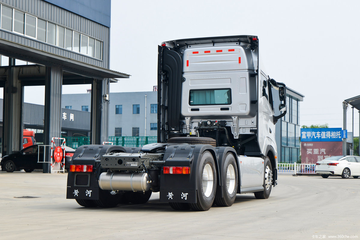570马力自动挡黄河x7牵引车很不错