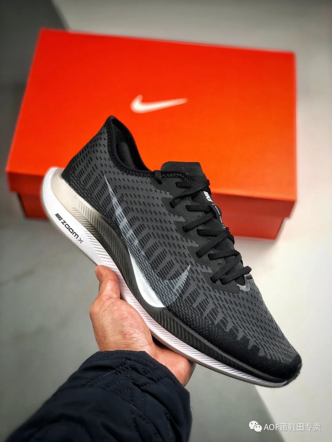 防水性能满分!nike zoom turbo登月36代防水跑鞋开箱测评