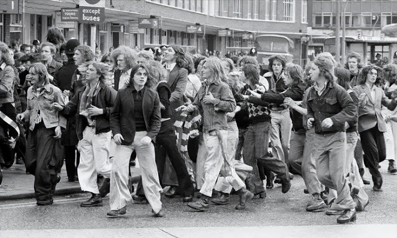 20世纪30年代,美国儿童福利法案的出台标志着什么?