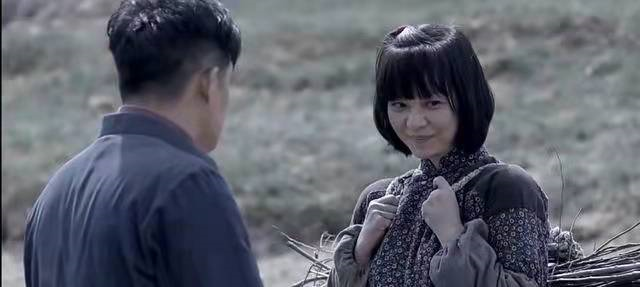 重读《平凡的世界》才顿悟,孙兰花宁愿"守活寡"也不离婚的原因